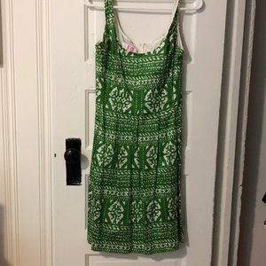 Green print dress size 4